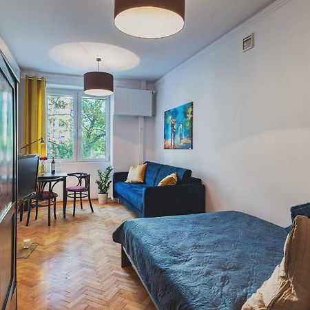 Mieszkanko Na Stawki Netflix Apartment Warsaw Exterior photo